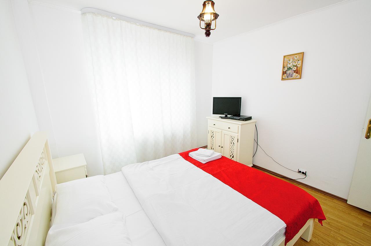 מלון Galaţi Darin Apartament 2 מראה חיצוני תמונה